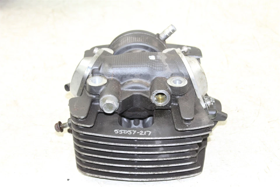 Yamaha V Star 1100 Classic 2007 cubierta de válvula de culata delantera con árbol de levas Foto 3 de 4