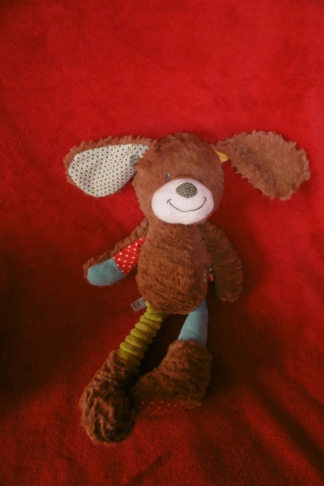 Peluche chien Youmy Simba pour calmer les poussées dentaires et chagrins de bébé