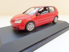 + VOLKSWAGEN VW Golf 5 Modellauto 2 Türen in 1:43 von Schuco  *** rot ***  