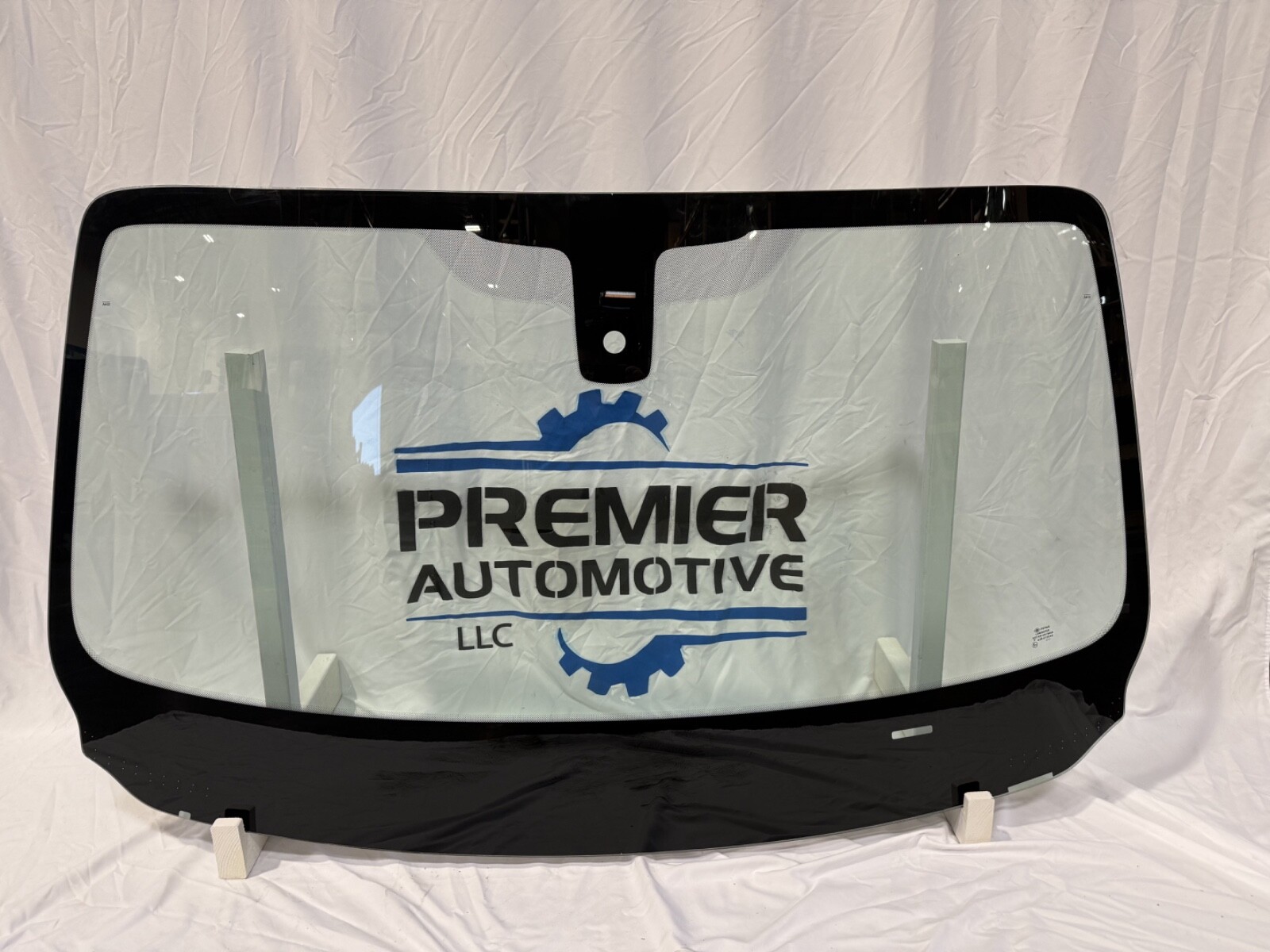 14-23 Rolls Royce Wraith windshield Windscreen NO LDWS HUD ***NEW AFTERMARKET***
