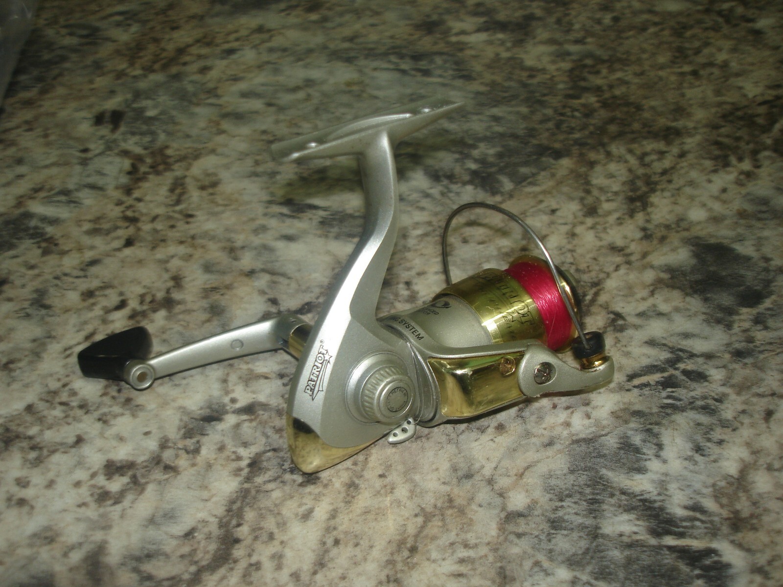 Shakespeare PATRIOT SUPREME Spinning Fishing Reel WORKS