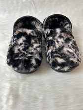 Crocs Classic Fur Sure Faux Fur Leopard Print Crocs Womens Size 8 Mens Size 6