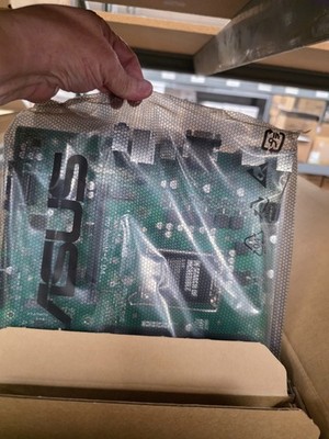 PRO B660M-C D4-CSM  ASUS Pro B660M-C D4-CSM Intel LGA 1700 Micro ATX DDR4 Mother