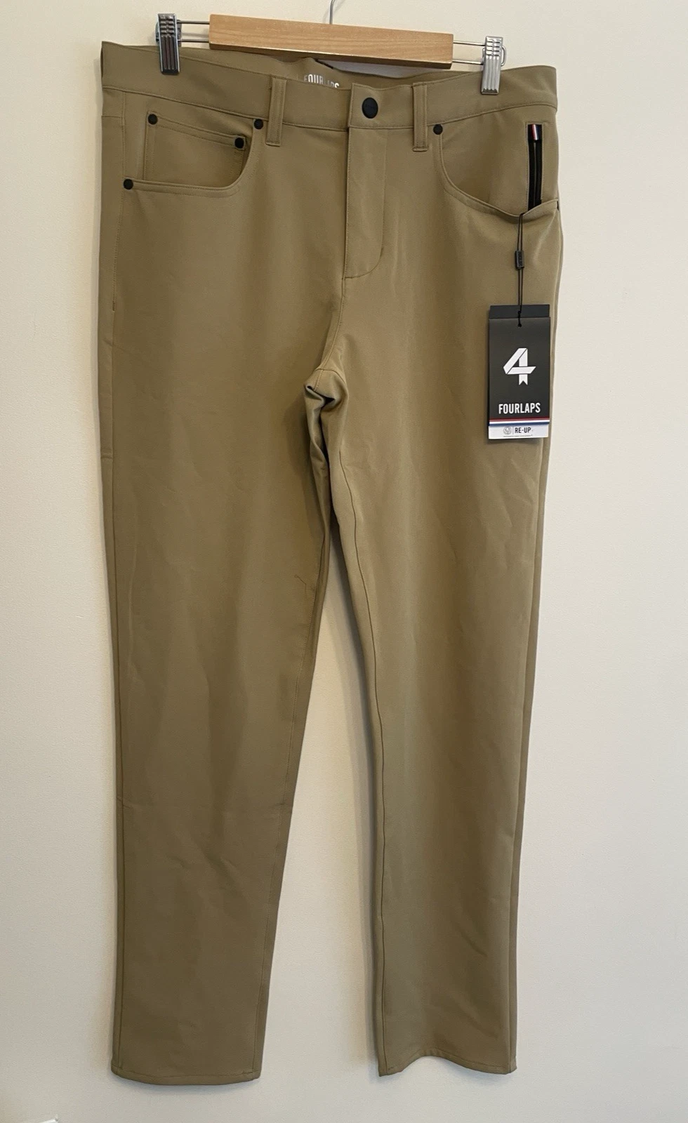 Fourlaps Traverse Pants Men Size 33 x 32 Athletic Fit Tan Stretch Tech Golf New