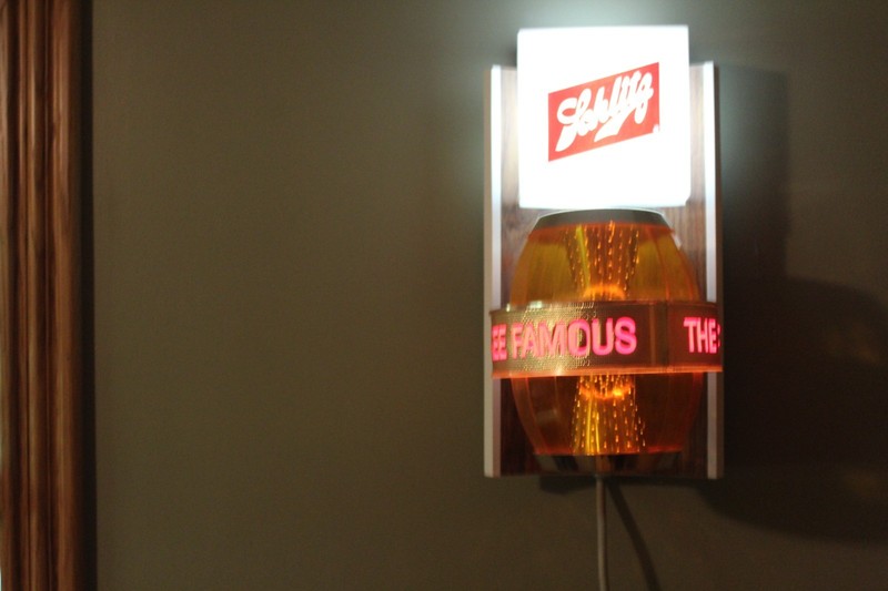 Vintage 1960s Schlitz Motion Beer Light Spinning Bottle Sign Works