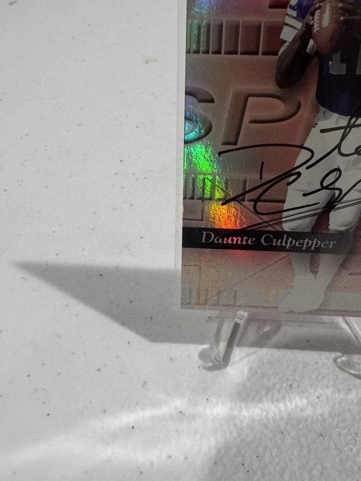 1999 Playoff Contenders ~ DAUNTE CULPEPPER ~ Red Speed RC Auto #'d /100 🔥 - Image 3 of 4