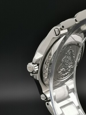 Vintage GUCCI 9040L Black Dial Quartz 26mm Woman's Watch Swiss