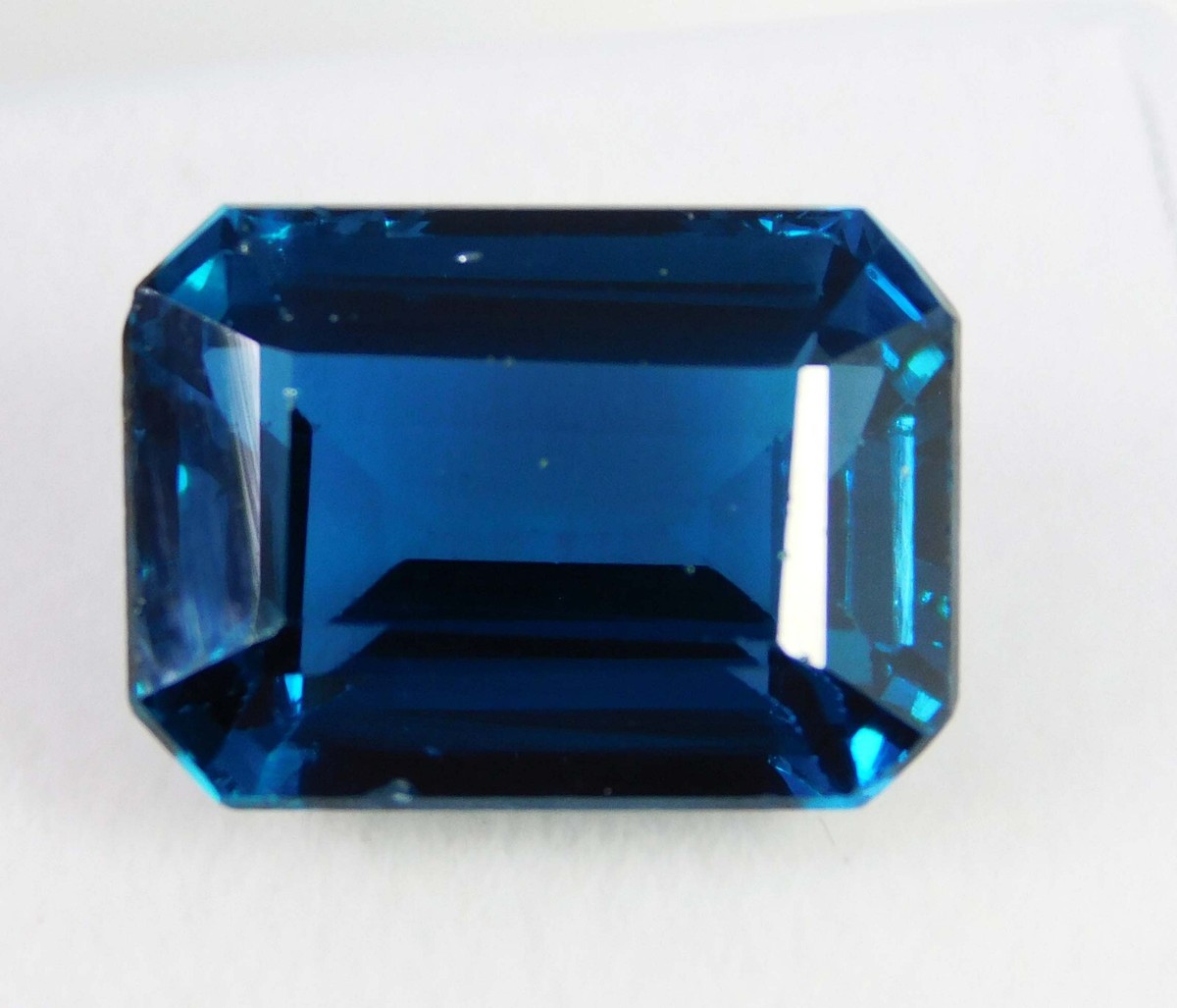 Natural 10.10 Ct kenya Blue Tsavorite Garnet Emerald Cut CERTIFIED