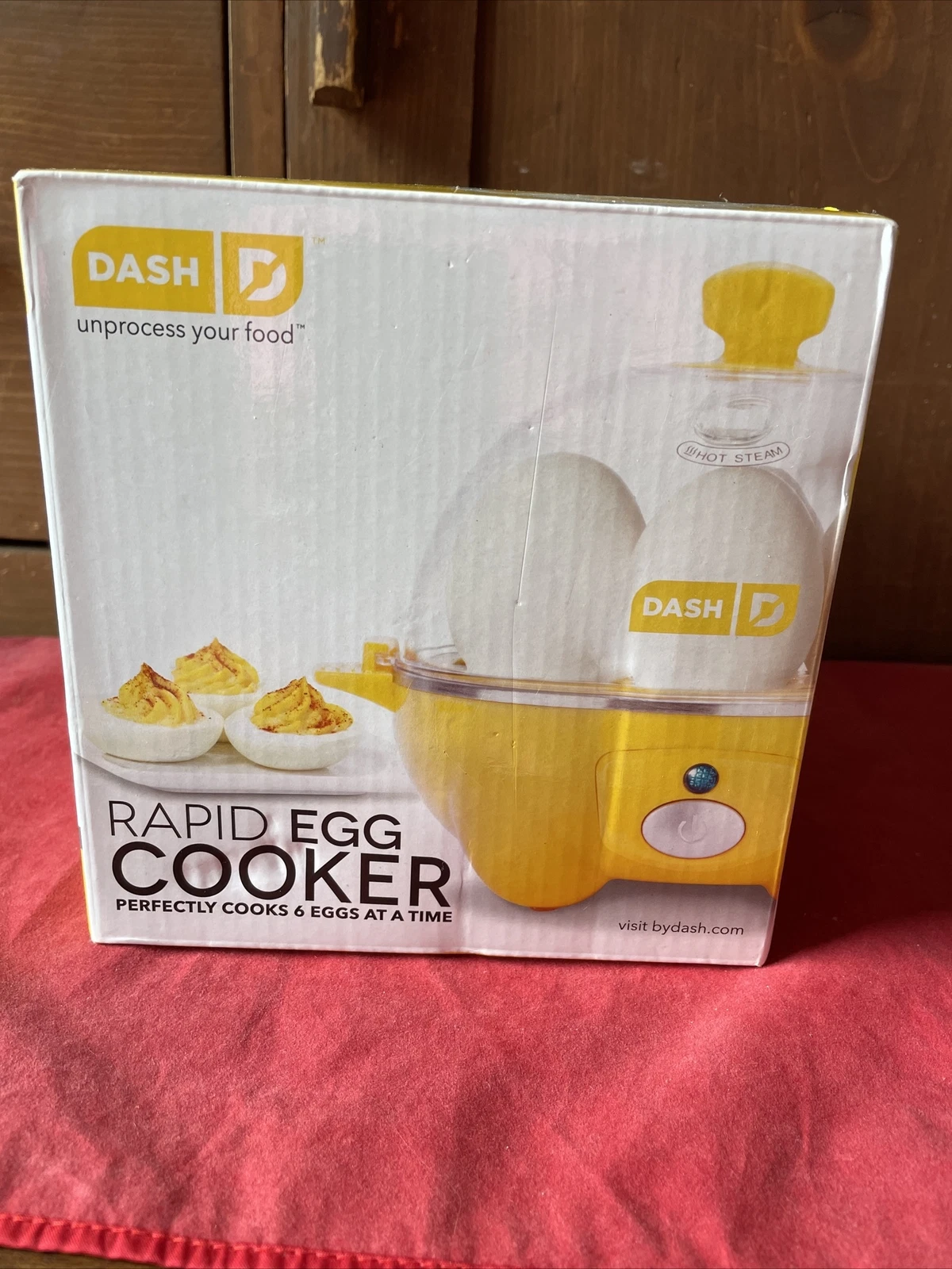 Dash Go Rapid Egg Cooker, Yellow New in Box