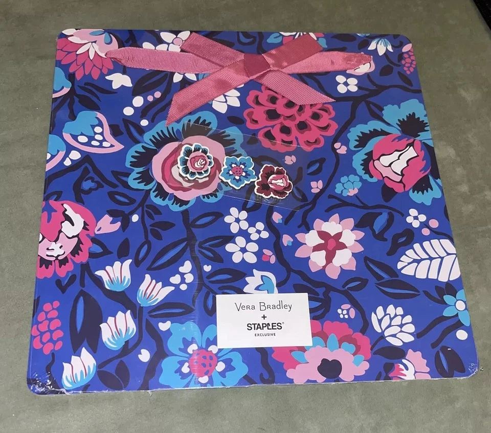 Vera Bradley Bloom Berry Magnet Memo Board with Magnets College Dorm Room - Image 2 of 4