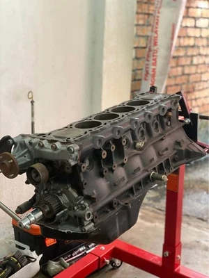 nissan Block rb25 08U delete VCT - Image 1 of 3