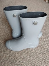 UGG Boots Womens Grey Waterproof Welly Rain Sienna USA 7, UK 5 Festival/Glamping