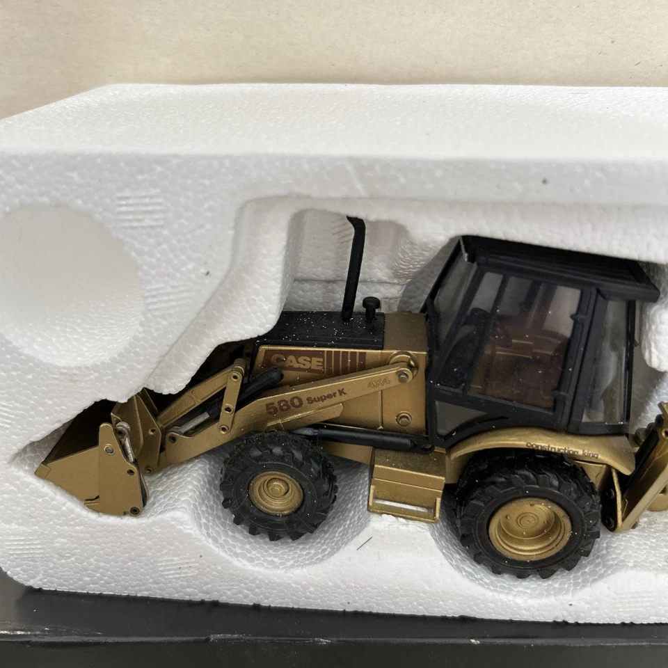 RARE Conrad Case 580 Super K Backhoe Loader 1:35 Gold NIB Made In Germany 1992 - Image 3 of 4
