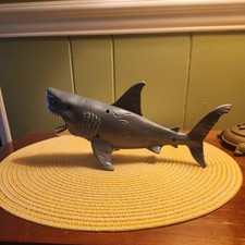 Great White Shark Toys R Us  Rescue Squad Chomping Shark Toy JAWS