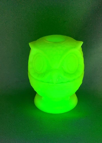 Vintaga Rare Fenton Glowing Uranium Custard Glass Owl Fairy Lamp w/Label 4"