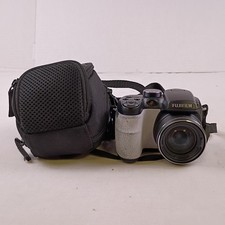 Fujifilm FinePix S1500 10.0MP 12x Zoom Bridge Digital Camera w/ Bag Tested Works