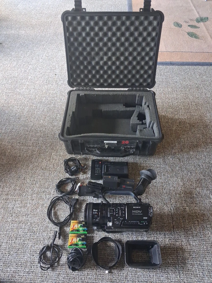 Mini Camescope Sony DCR-PC106E – Fonctionne (batterie HS) Avec Sacoche