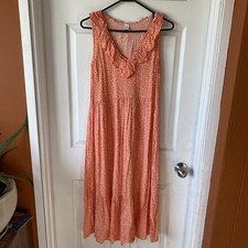 Old Navy Floral Sundress Women’s Medium B Neck Sleeveless Ruffled Peach