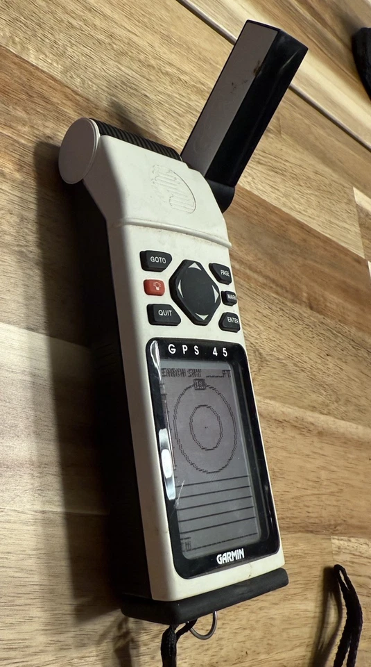 GARMIN MARINE GPS 45 PERSONAL NAVIGATOR - MOBILE HIKING BIKING GEOCACHING - Image 3 of 4