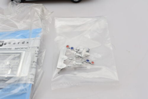 Modellino auto scala 1:43 Ford Granada Greater Manchester POLICE Vanguards NEW - Foto 6 di 10