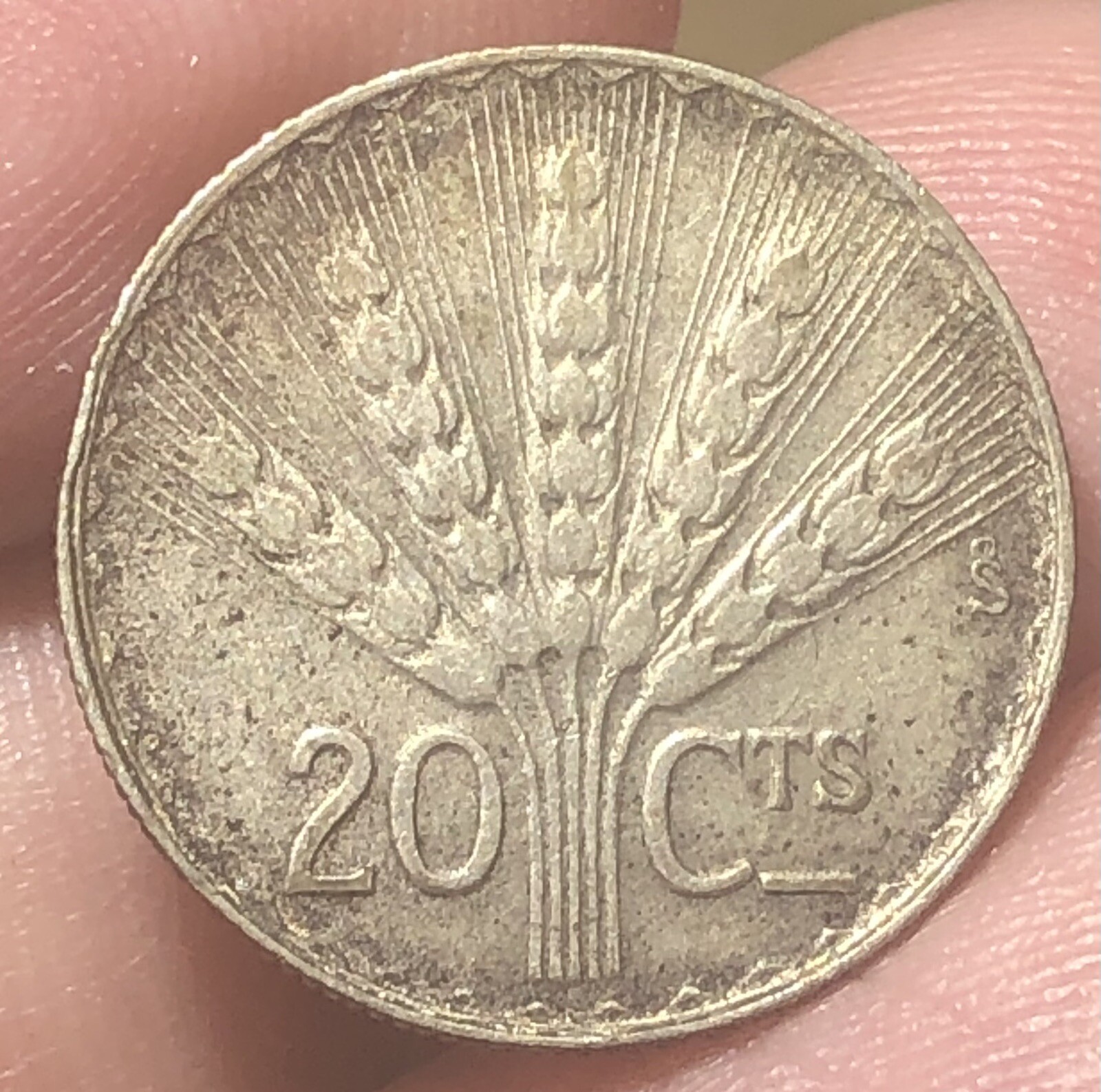 Picture 1 of 2