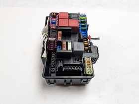 MERCEDES C CLASS FUSE BOX A2055845302 2.1 CDI W205 2016