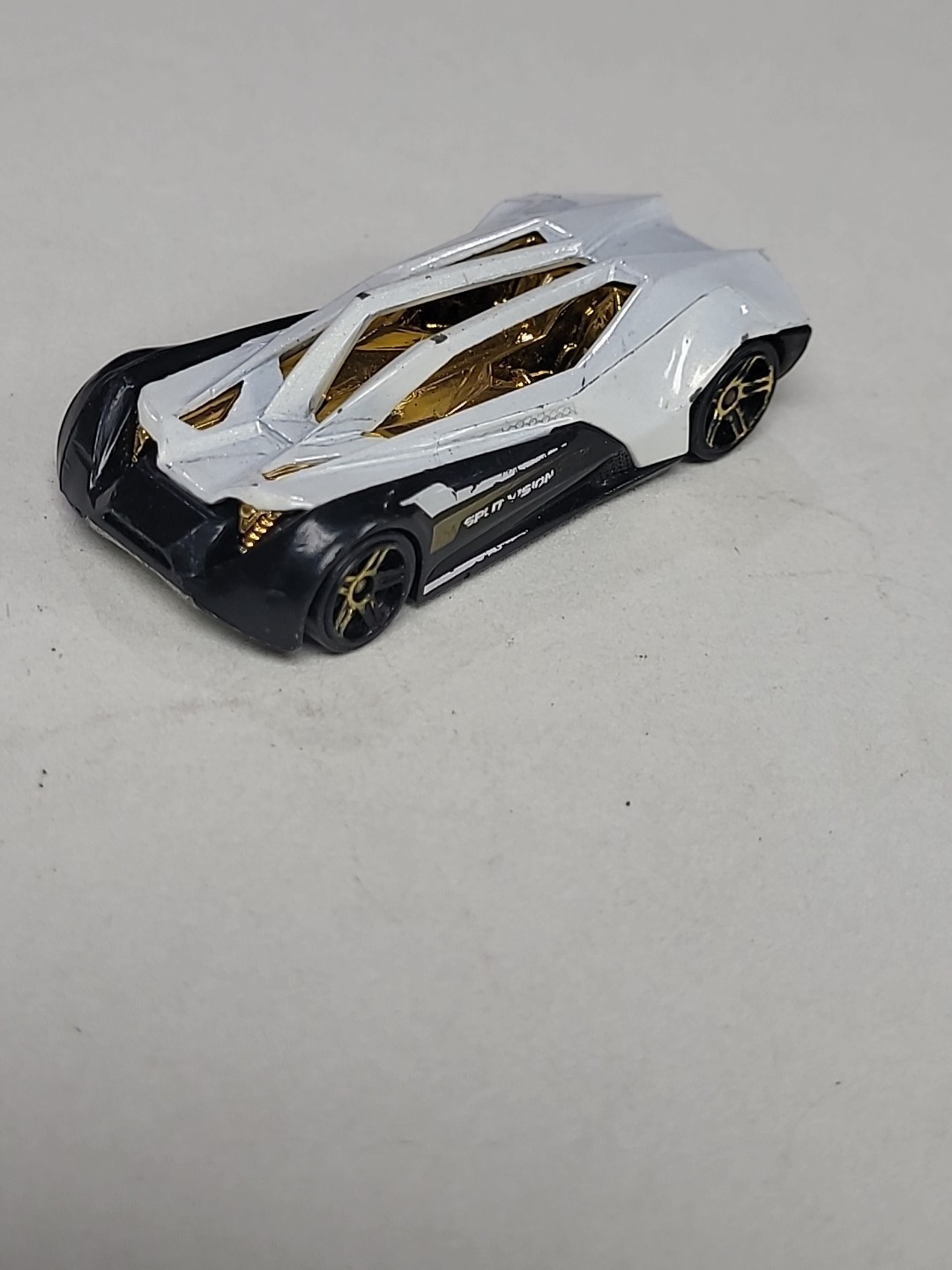 2010 Hot Wheels Split Vision Track Stars Black / White 1:64 Diecast Car - NICE