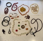Huge Lot Antique Vintage Wear & Repair Plastic Jewelry (Bakelite, Lucite, ect)