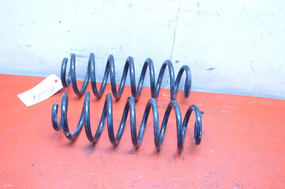 10-14 VOLKSWAGEN GOLF TRACCIÓN DELANTERA TRASERO DERECHO/IZQUIERDO JUEGO DE MUELLES HELICOIDALES OEM Foto 3 de 4