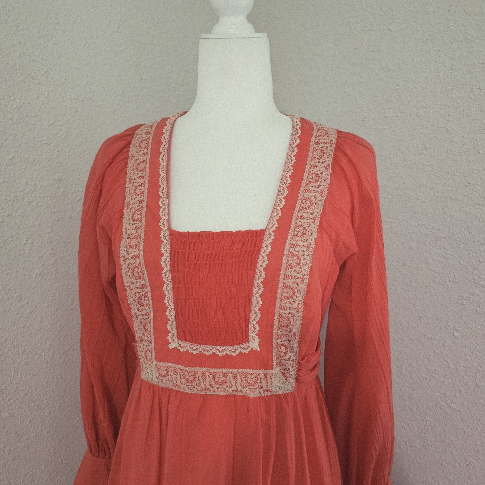 Vintage 1970s Jody T of California XS Peach Lace Tiered Prairie Maxi Dress Folk image 10