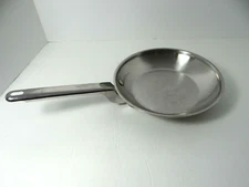 Calphalon Pots & Pans 8" Omelet Pan Stainless Sits Flat
