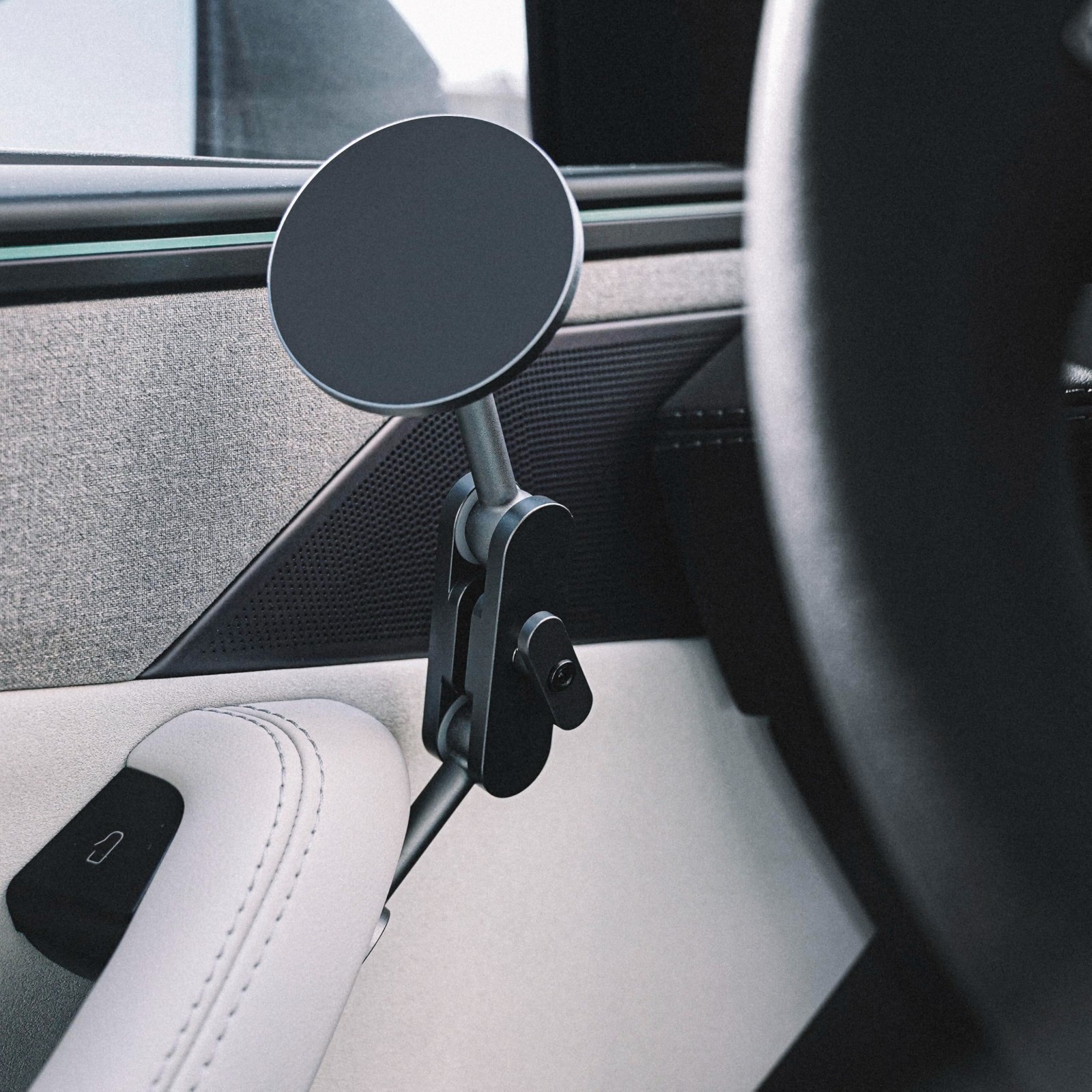 RHD Premium Alloy Magnetic Phone Mount for Tesla Model 3/Y