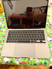 Apple MacBook Pro 13,3" M1 (2020) 8GB RAM 256GB SSD Silber macOS Tahoe