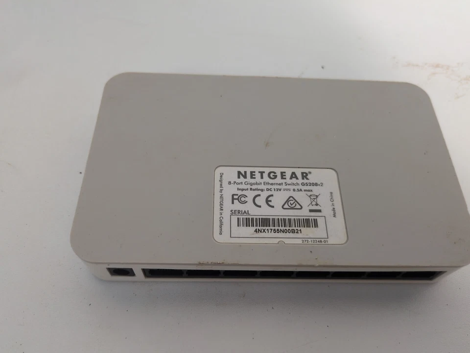 Netgear GS208 Ethernet Switch & Power Supply  - Image 4 of 4
