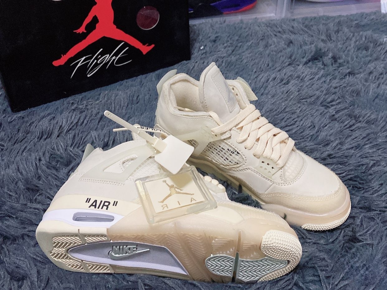 Jordan 4 x Off-White Retro SP Sail Jordan CV9388-100