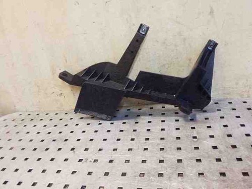 BMW X3 E83 Rechte Scheinwerferhalter 1301073025 3.0 Diesel 160kw 2005 26159881