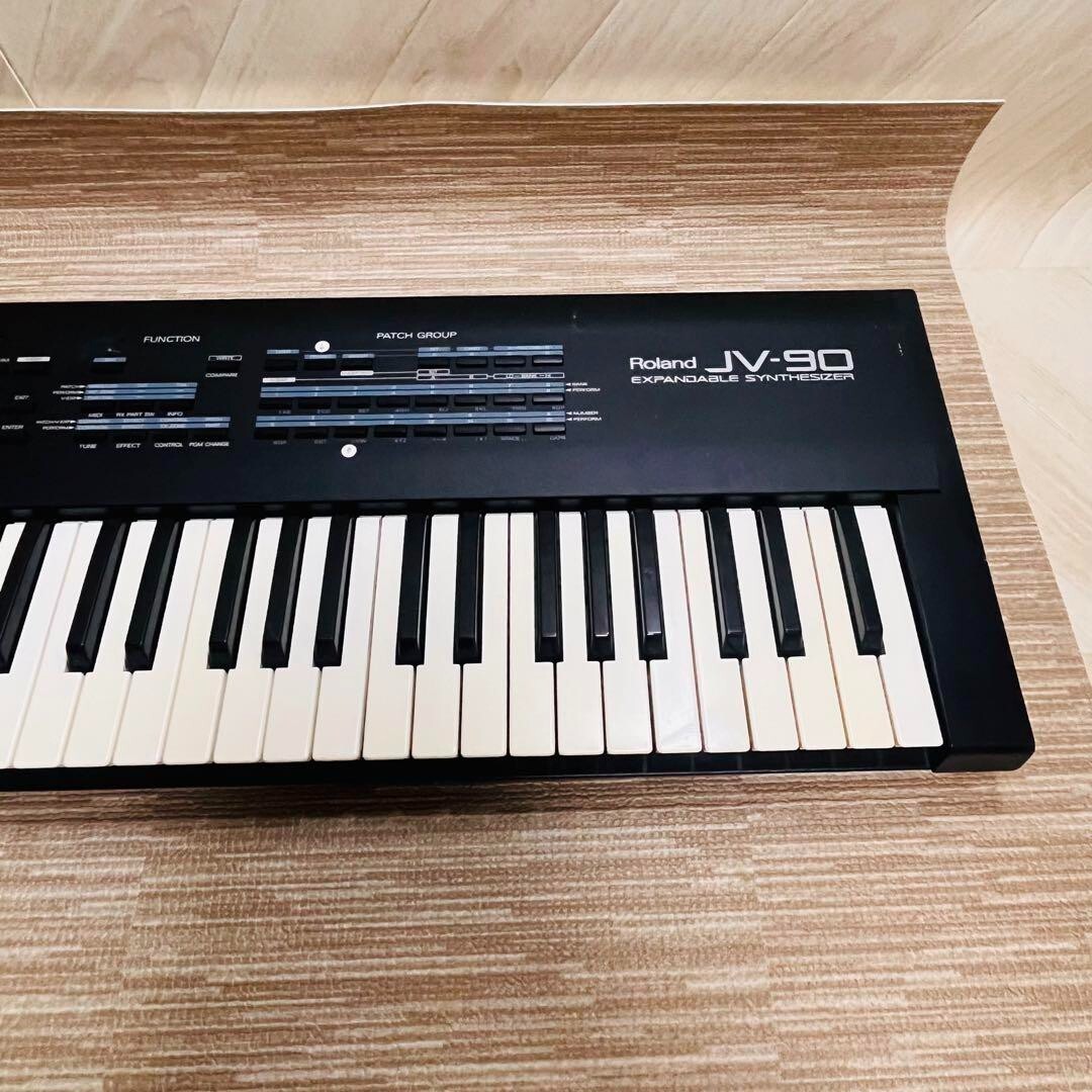 Roland JV-90 EXPANDABLE SYNTHESIZER キーボード Roland JV-90 EXPANDABLE SYNTHESIZER キーボード