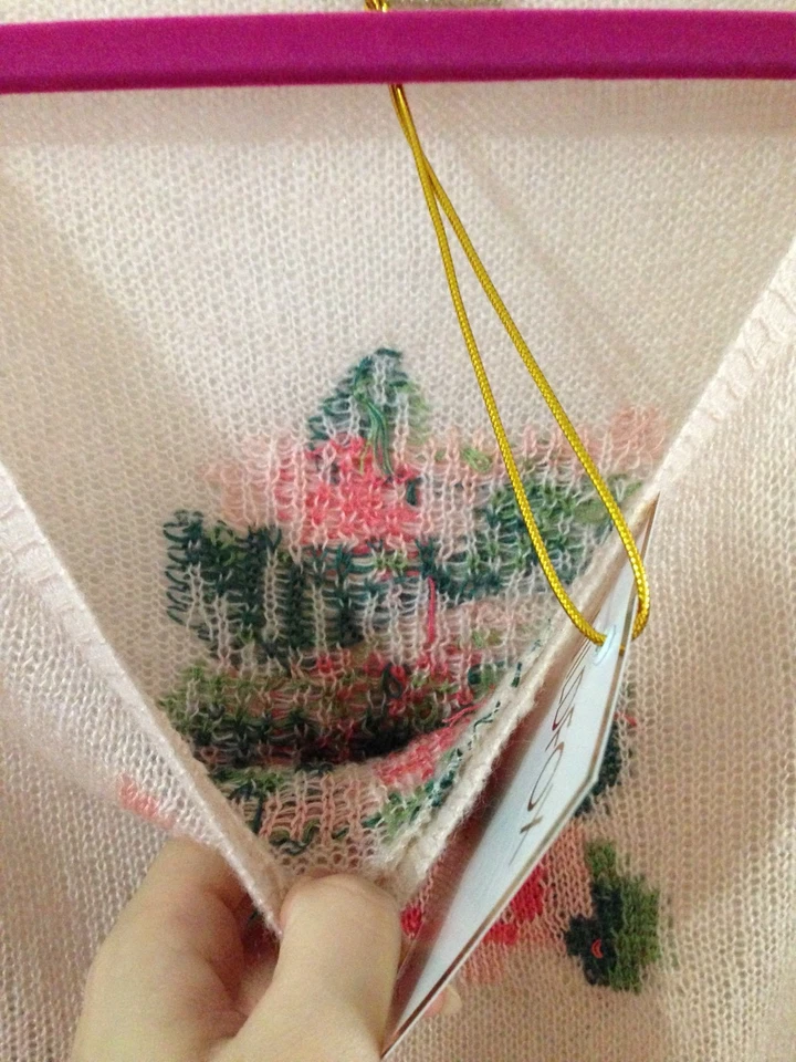 NUEVO - Wildfox - Suéter Rosa Destruida De Gran Tamaño Para Mujer - Rosa - TALLA GRANDE S Foto 3 de 3