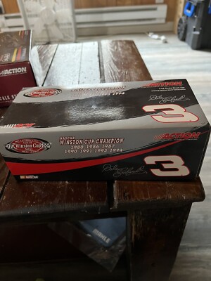 Dale Earnhardt #3 Victory Lap 7X Champion 2003 Monte Carlo No Bull 1:24 Diecast
