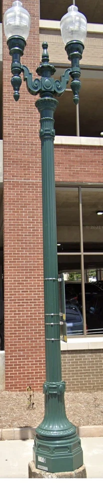 Large Green Vintage Dual Street Light Pole Lamp Municipal, Can Deliver 19’ - Image 3 of 4