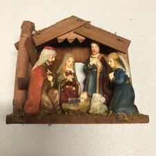 Nativity Set Manger Scene Jesus Christian Crechet Resin Wood 5.5w x 5h x 2.25d