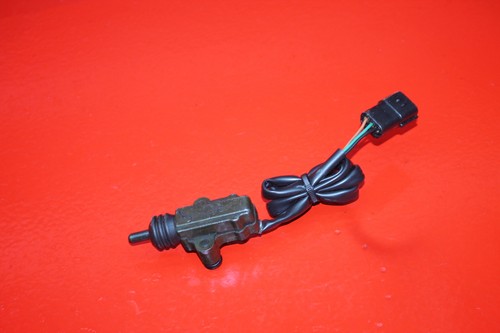 03 2003 Triumph Sprint ST 955I soporte lateral sensor de soporte de patada - Imagen 3 de 6