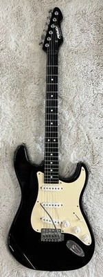 Vintage USA-Made Peavey Predator (1994)   Sleek Black S-S-S Workhorse