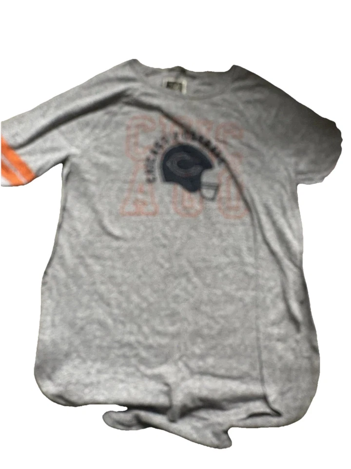 Chicago bears Women’s T Shirt medium Great And Orange - Image 3 of 4