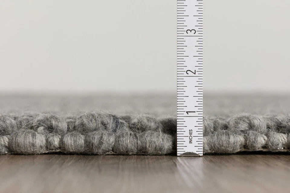 2x3 Dalyn Gray Solid Hand Loomed Fluffy Flat Plush Door Mat GR1 - Aprx 2'x3' - Image 2 of 2