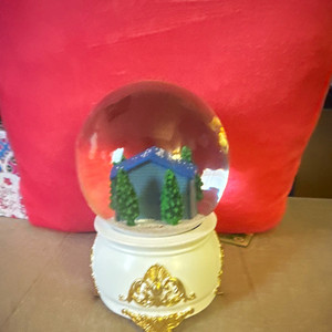 Taylor Swift Lover Snow Globe | eBay