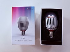 Aputure Accent B7c Tunable color wireless practical bulb with built-in battery