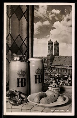 Foto-AK Münchner Hofbräuhaus, Bierkrüge mit Weisswurst und Brezel 