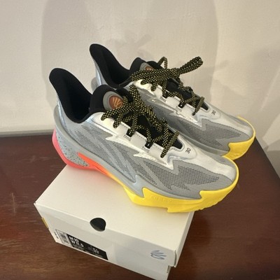 NWB - Under Armour Curry Series 7 Basketball Shoes Gray Yellow Orange size 10M