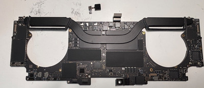 Apple MacBook Pro 15'' 2019 A1990 LOGIC BOARD i7 2.2GHz 16GB 256GB + TOUCH ID